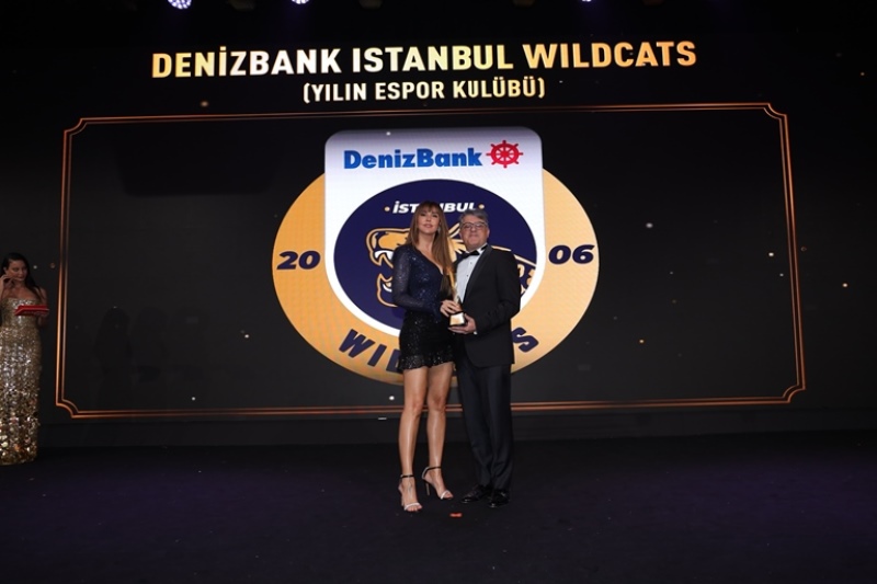 Denizbank stanbul Wldcats:  Yln Espor Kulübü Seçildi Ve Ödüllerine Bir Yenisini Daha Ekledi 